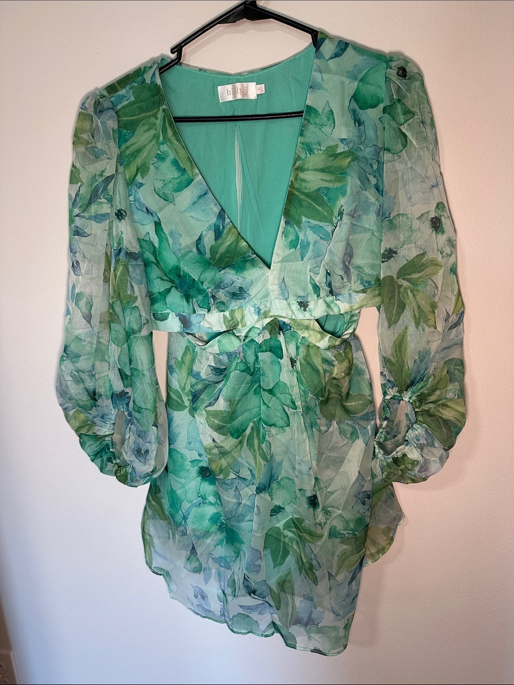 Lightweight Green Floral Long Sleeve Dress